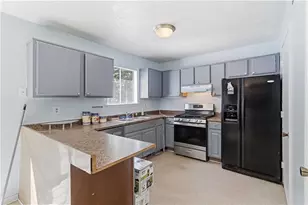 5556 Weatherford Rd, Norcross, GA 30093 - Photo 11