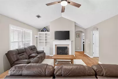 1429 Silvergate Way, Winder, GA 30680 - Photo 7