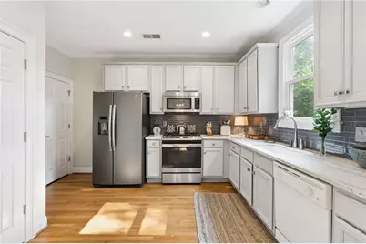 941 Tilden Street NW, Atlanta, GA 30318 - Photo 17
