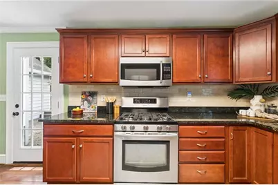 528 Powder Springs Street SE, Smyrna, GA 30082 - Photo 13