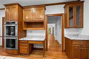 9335 Huntcliff Trce, Sandy Springs, GA 30350 - Photo 11