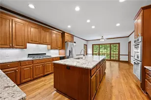 9335 Huntcliff Trce, Sandy Springs, GA 30350 - Photo 9