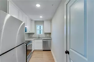 710 Jesse Jewell Parkways SE, Gainesville, GA 30501 - Photo 7