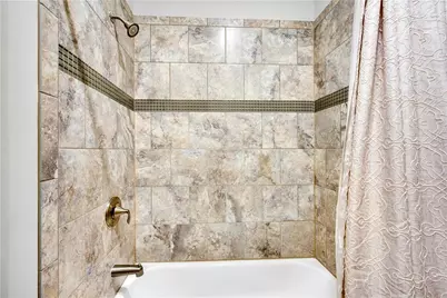 3859 Cochran Lake Drive, Marietta, GA 30062 - Photo 9