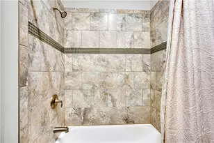 3859 Cochran Lake Dr, Marietta, GA 30062 - Photo 9
