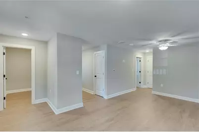 710 Jesse Jewell Parkways SE #200 CORNER - Level 2, Gainesville, GA 30501 - Photo 3
