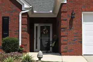 504 Park Pl Ct, Social Circle, GA 30025 - Photo 3