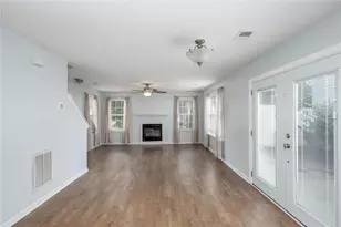 126 W Oaks Pl, Woodstock, GA 30188 - Photo 5