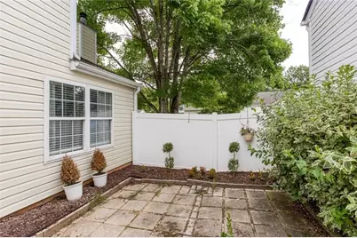 126 W Oaks Place, Woodstock, GA 30188 - Photo 21