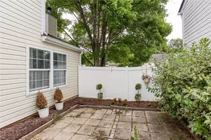 126 W Oaks Pl, Woodstock, GA 30188 - Photo 21