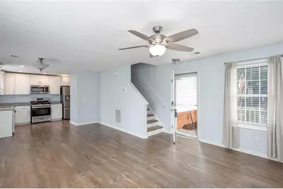 126 W Oaks Place, Woodstock, GA 30188 - Photo 3