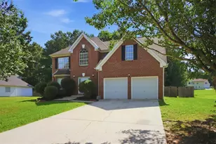 9229 Carnes Crossing Cir, Jonesboro, GA 30236 - Photo 3