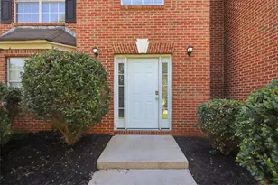 9229 Carnes Crossing Cir, Jonesboro, GA 30236 - Photo 5