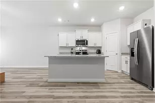 3939 Hidden River Ln, Oakwood, GA 30566 - Photo 5