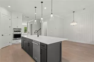 61 Bourbon St, Senoia, GA 30276 - Photo 17