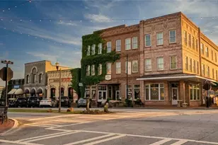 61 Bourbon St, Senoia, GA 30276 - Photo 37