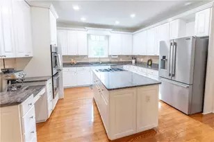 4655 Hamptons Dr, Alpharetta, GA 30004 - Photo 13