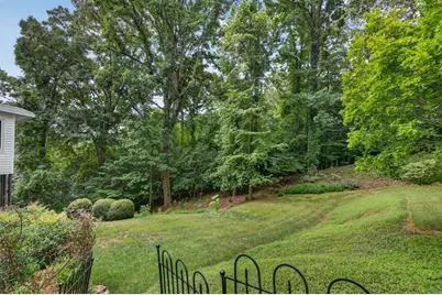 5274 Powers Ferry Road NW, Atlanta, GA 30327 - Photo 33