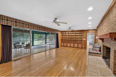 5274 Powers Ferry Road NW, Sandy Springs, GA 30327 - Photo 17