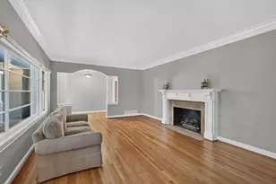 5274 Powers Ferry Rd NW, Atlanta, GA 30327 - Photo 9