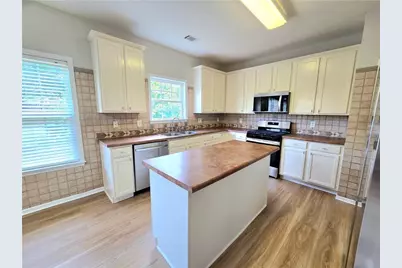 621 Roxtree Court, Buford, GA 30518 - Photo 5