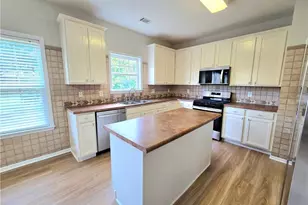 621 Roxtree Ct, Buford, GA 30518 - Photo 5