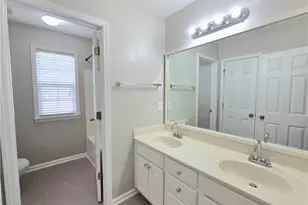 621 Roxtree Ct, Buford, GA 30518 - Photo 15