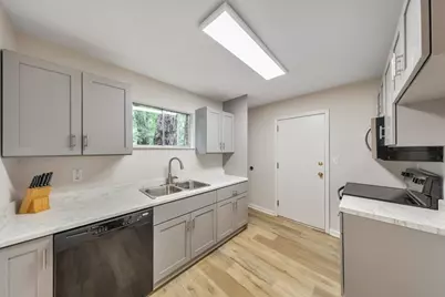 1111 Clairemont Avenue #N3, Decatur, GA 30030 - Photo 9