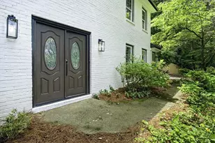 526 Jasmine Ct, Norcross, GA 30093 - Photo 3