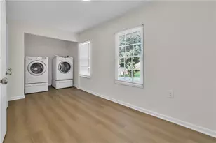 661 Bantry Ln, Stone Mountain, GA 30083 - Photo 13