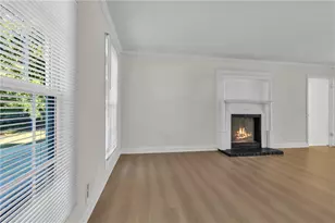 661 Bantry Ln, Stone Mountain, GA 30083 - Photo 7