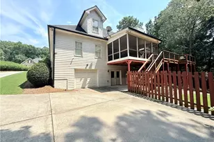 2653 White Rock Dr, Buford, GA 30519 - Photo 5