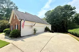 2653 White Rock Dr, Buford, GA 30519 - Photo 15