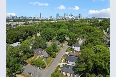 221 Napoleon Drive SW, Atlanta, GA 30314 - Photo 11