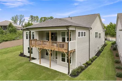 7012 Cottage Grove Drive, Flowery Branch, GA 30542 - Photo 11