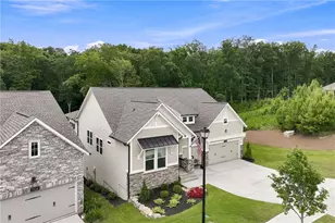7012 Cottage Grv Dr, Flowery Branch, GA 30542 - Photo 3