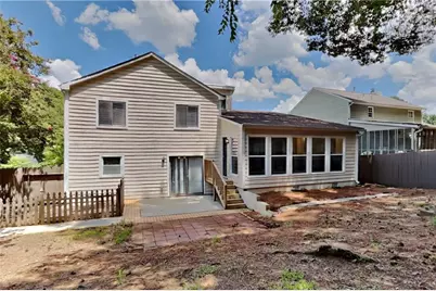 904 Branford Lane NW, Lilburn, GA 30047 - Photo 17