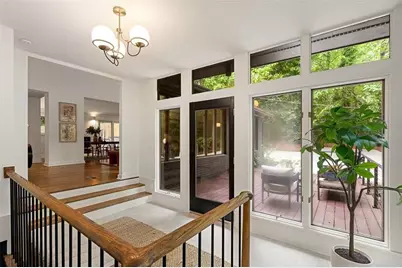 922 Barton Woods Road NE, Atlanta, GA 30307 - Photo 19