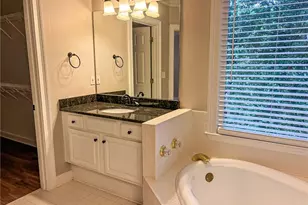 100 Wyngate Dr, Newnan, GA 30265 - Photo 13