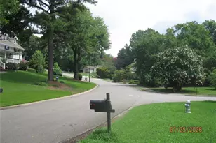 5159 Stratham Dr, Dunwoody, GA 30338 - Photo 3