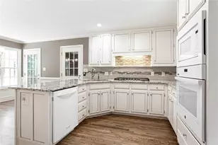 1405 Holly Lake Circle, Snellville, GA 30078 - Photo 7