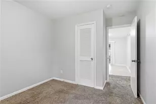4204 Cheryl Ann Ct, Stone Mountain, GA 30083 - Photo 17