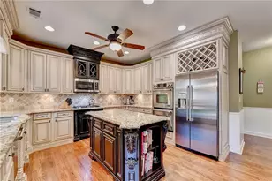 655 Rosebury Ln, Suwanee, GA 30024 - Photo 11