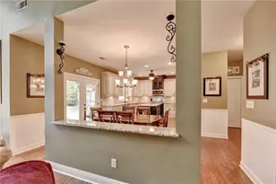 655 Rosebury Ln, Suwanee, GA 30024 - Photo 9