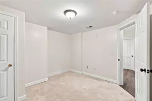 1073 Hopedale Ln, Lawrenceville, GA 30043 - Photo 35