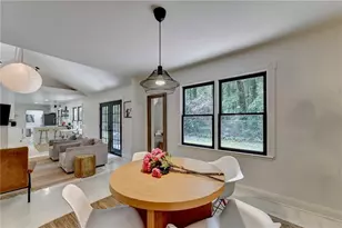 131 Denna Dr, Alpharetta, GA 30009 - Photo 17