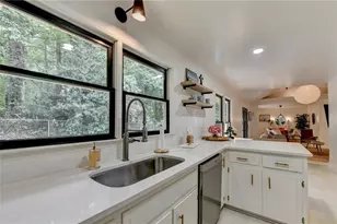 131 Denna Dr, Alpharetta, GA 30009 - Photo 9