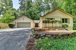 131 Denna Dr, Alpharetta, GA 30009 - Photo 1