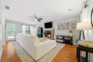 3063 Rockview Dr, Loganville, GA 30052 - Photo 5