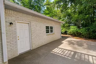 135 Green Hill Ct SW, Atlanta, GA 30331 - Photo 23
